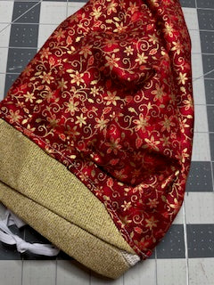 CHRISTMAS_Gold Christmas on Maroon