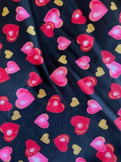 UNCUT_VALENTINE_HEARTS WITH GOLD ON BLACK