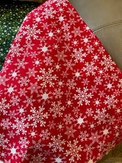 CHRISTMAS_White Snowflakes on Red Fabric